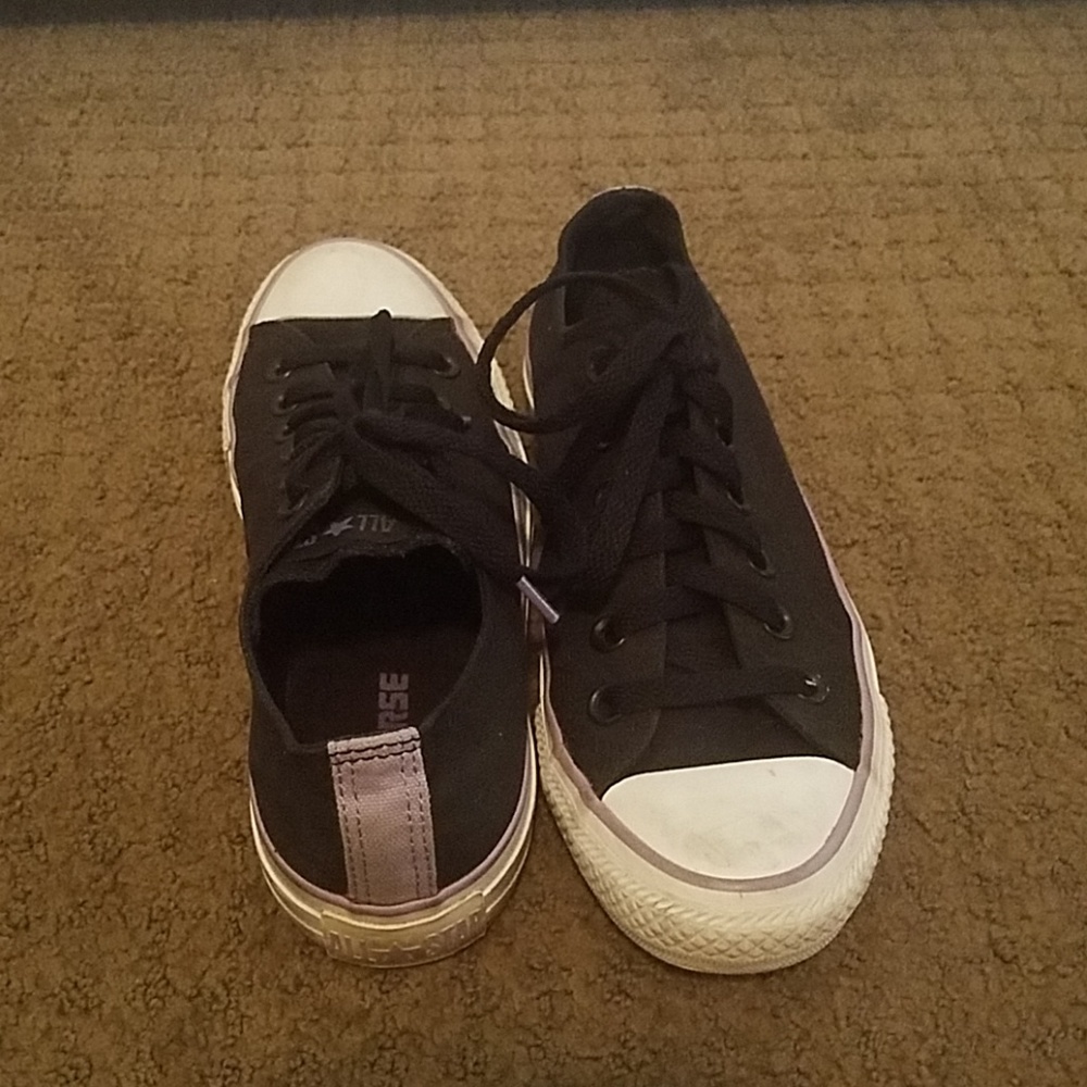 Black converse